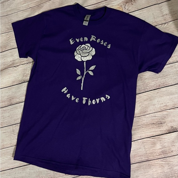 Gildan Tops - Even Roses Have Thorns Tshirt